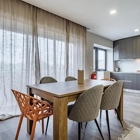 Nomad's Family - 2bed Casa Da Musica * 波尔图